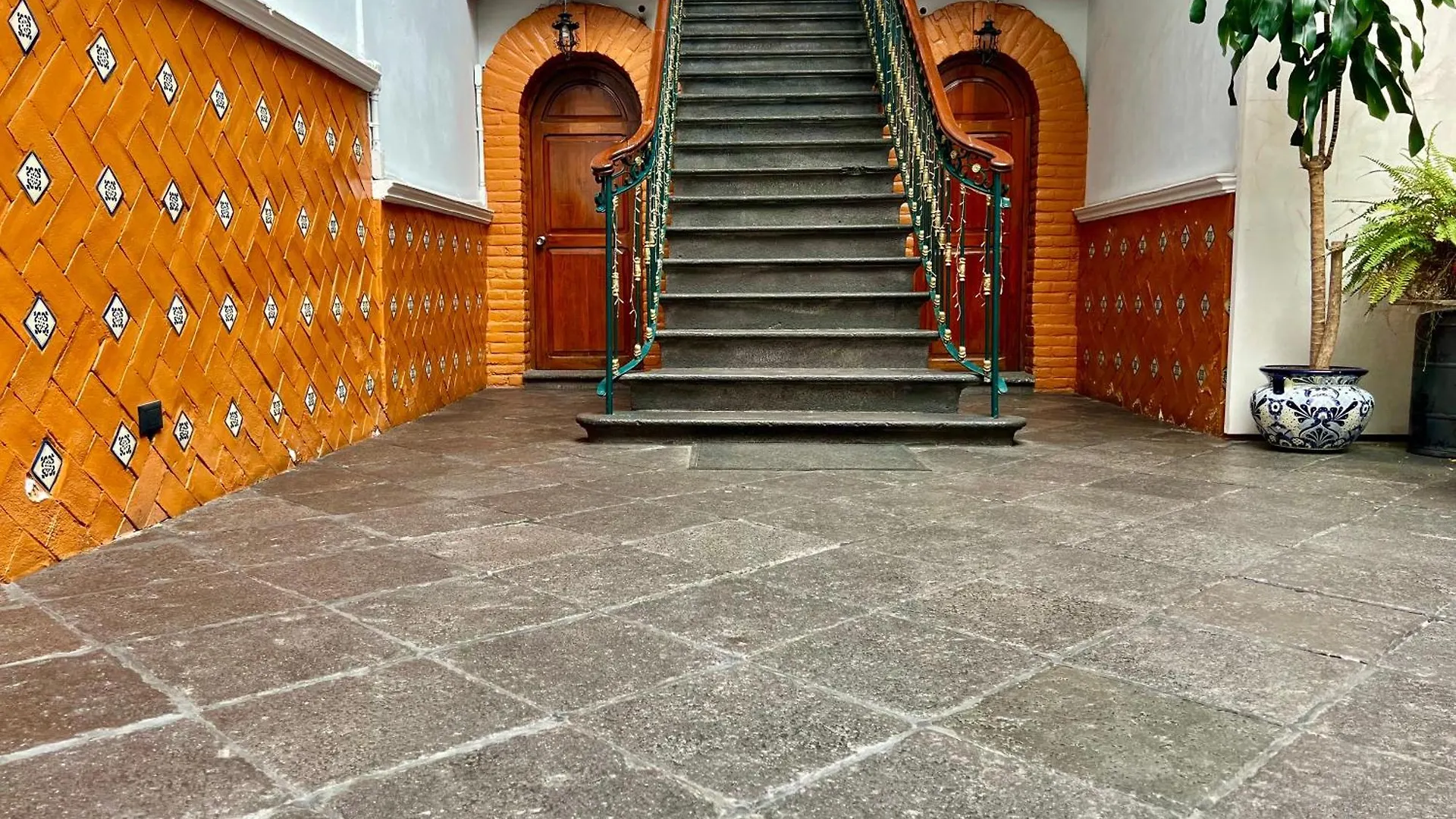 Hotel Puebla Plaza Mexico