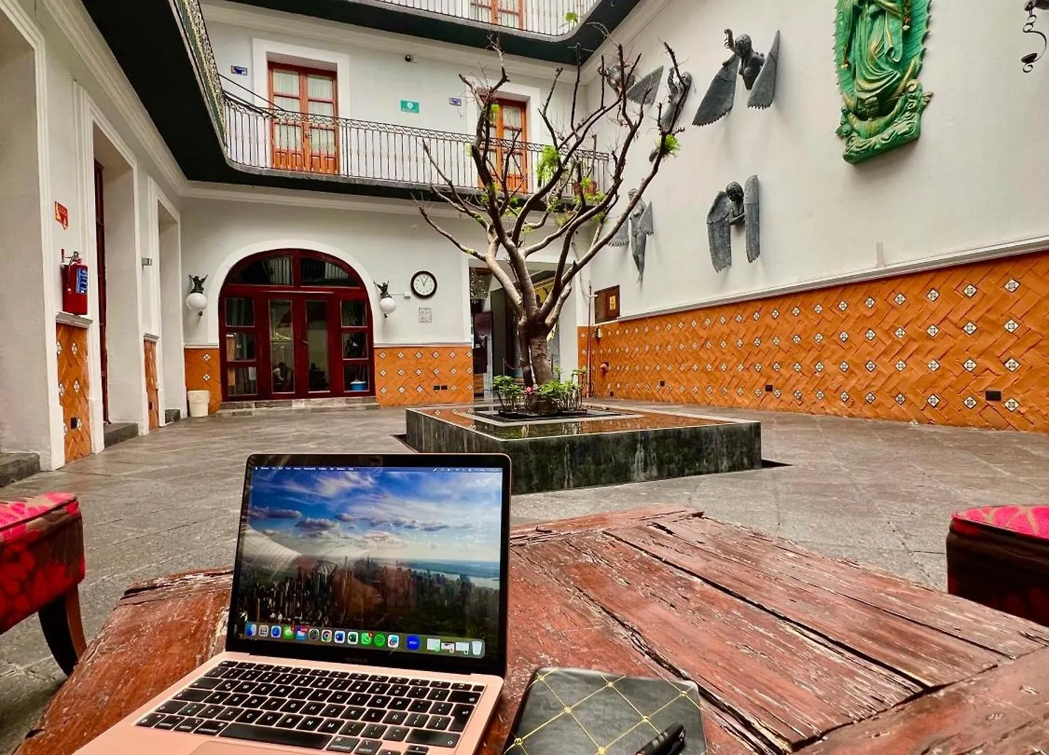 Hotel Puebla Plaza 3*,